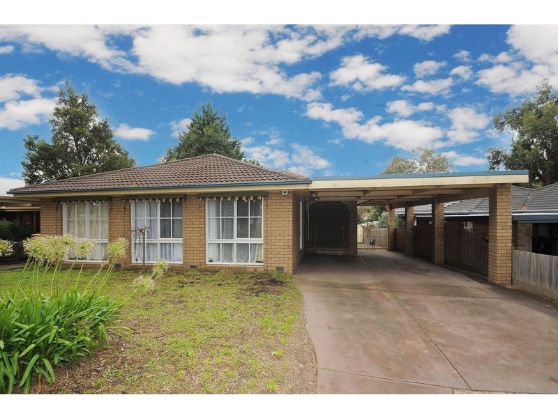 16 Bush Court, Langwarrin VIC 3910