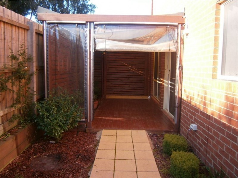 15/2 Edward Street, Langwarrin VIC 3910