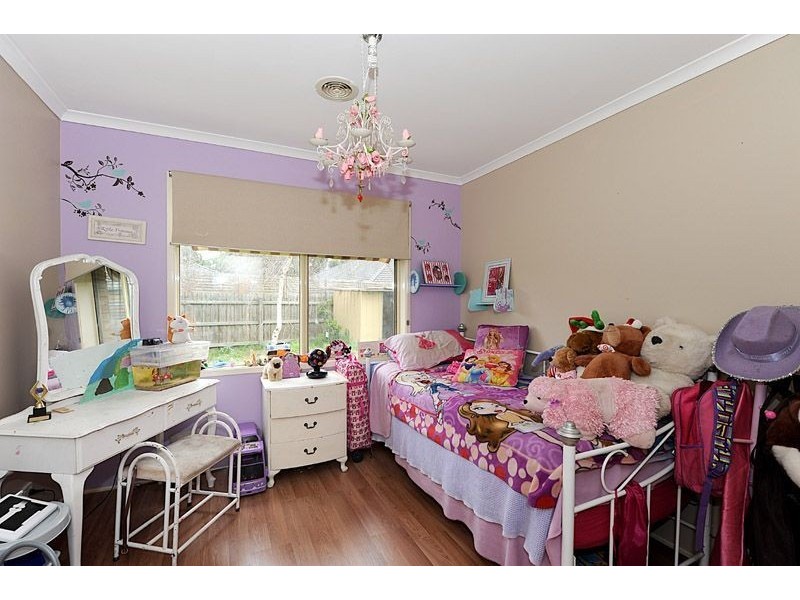 5 Lindsay Crescent, Lynbrook VIC 3975