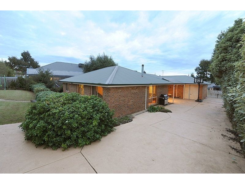 11 Ebony Drive, Langwarrin VIC 3910