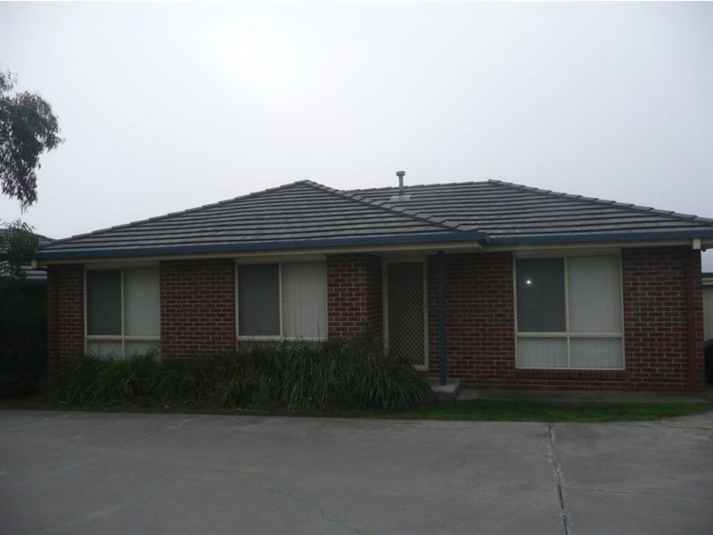 13/2 Allington Place, Langwarrin VIC 3910