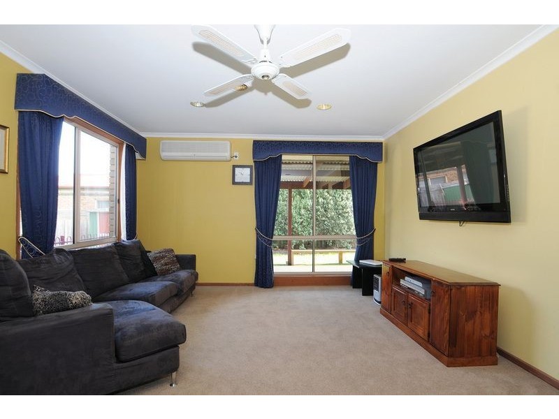26 Cotoneaster Way, Langwarrin VIC 3910