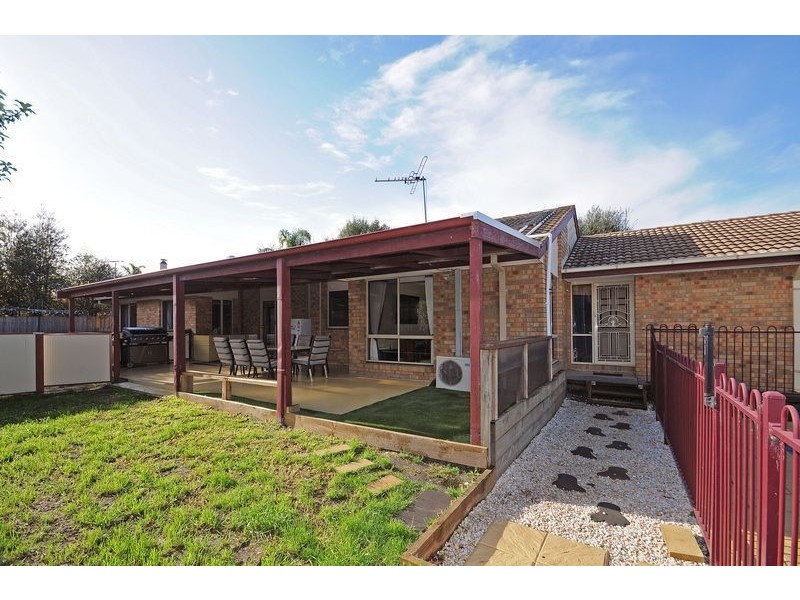 26 Cotoneaster Way, Langwarrin VIC 3910