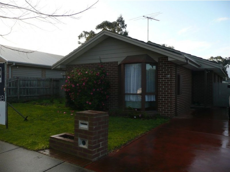 34 Richard Drive, Langwarrin VIC 3910