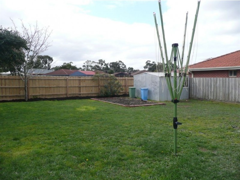 34 Richard Drive, Langwarrin VIC 3910