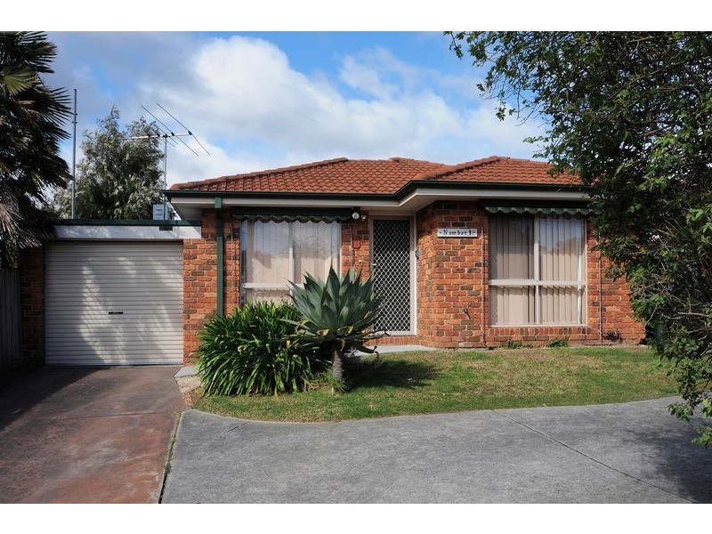 1/12 Knott Court, Langwarrin VIC 3910