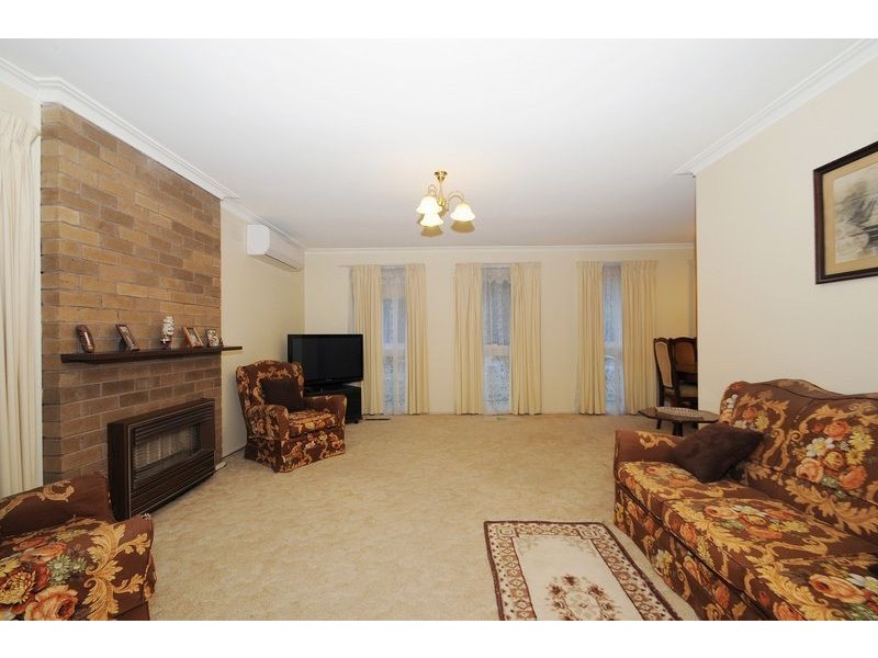 6 Athol Court, Langwarrin VIC 3910