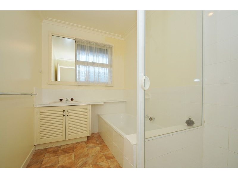 6 Athol Court, Langwarrin VIC 3910