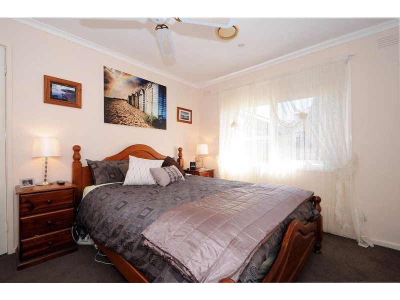 7 Dunraven Crescent, Langwarrin VIC 3910