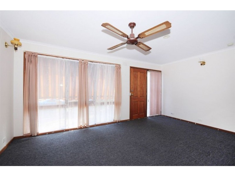 1/5 Langwarrin Crescent, Langwarrin VIC 3910