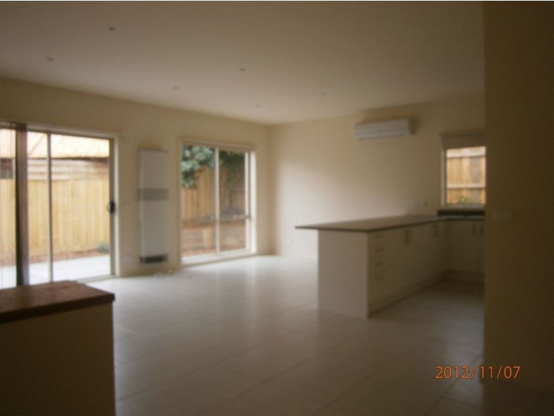 3/4 Maple Street, Langwarrin VIC 3910
