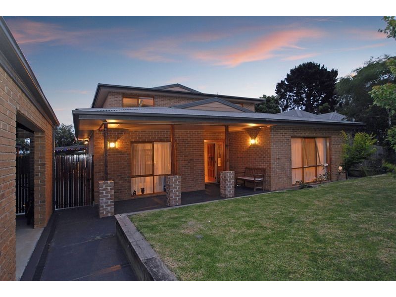 17 Morecroft Way, Langwarrin VIC 3910