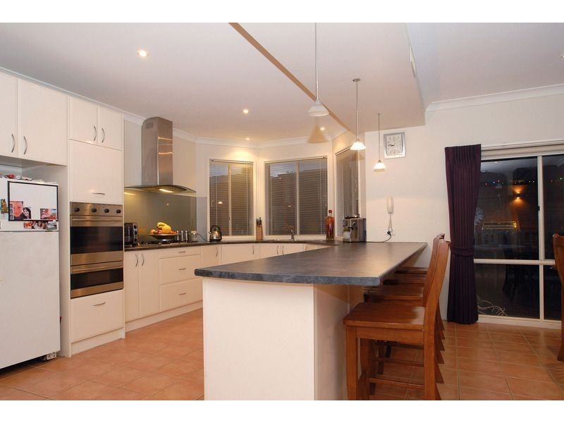 17 Morecroft Way, Langwarrin VIC 3910