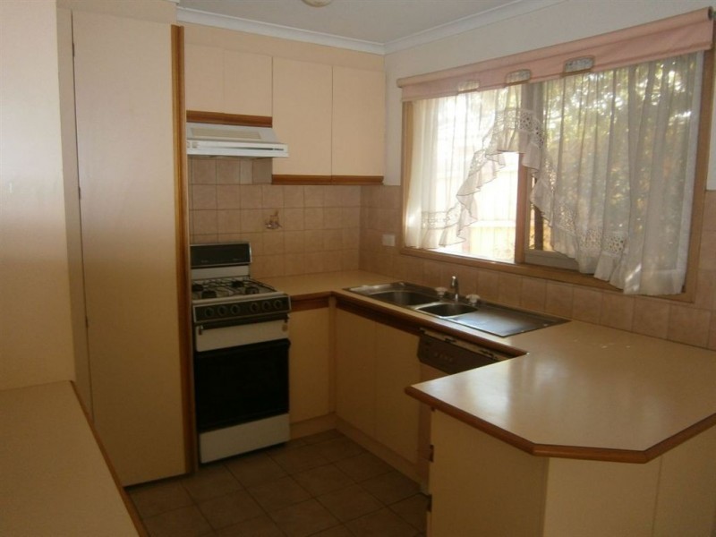 1/8 Alder Street, Langwarrin VIC 3910