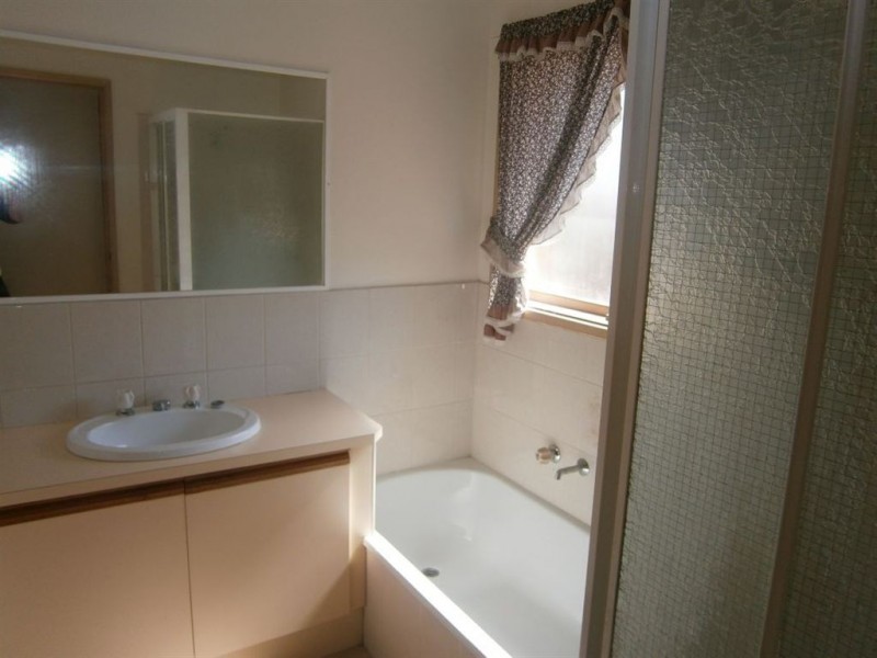 1/8 Alder Street, Langwarrin VIC 3910