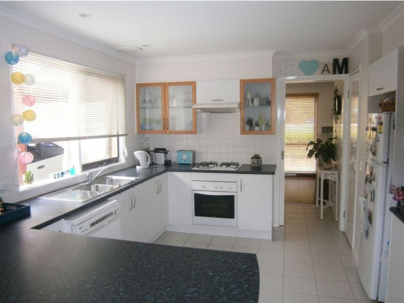 15 Monique Drive, Langwarrin VIC 3910