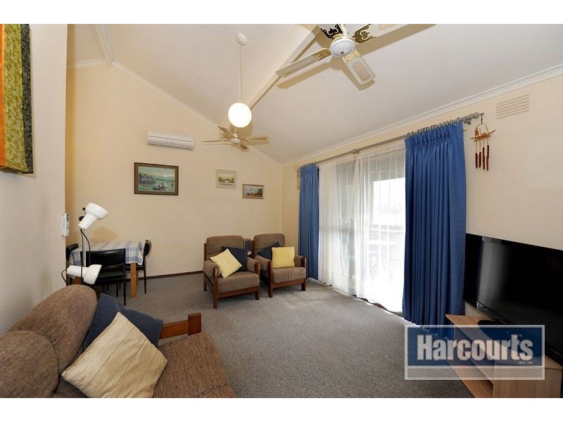 9/190 Karingal Drive, Frankston VIC 3199