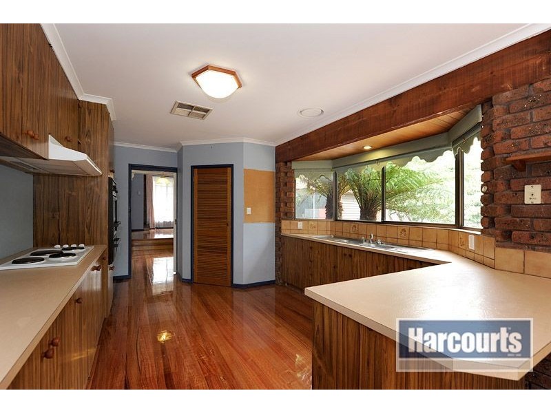 4 Carisbrook Court, Langwarrin VIC 3910