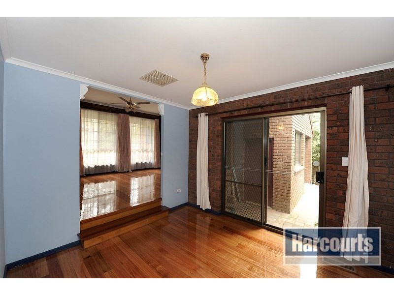 4 Carisbrook Court, Langwarrin VIC 3910