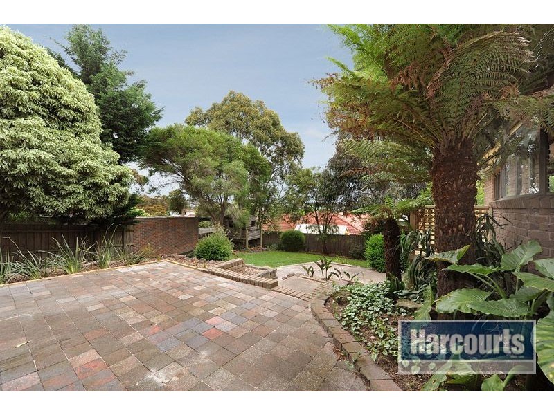 4 Carisbrook Court, Langwarrin VIC 3910