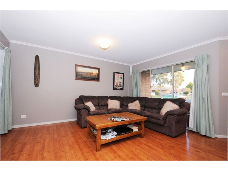 19 Dunn Crescent, Langwarrin VIC 3910