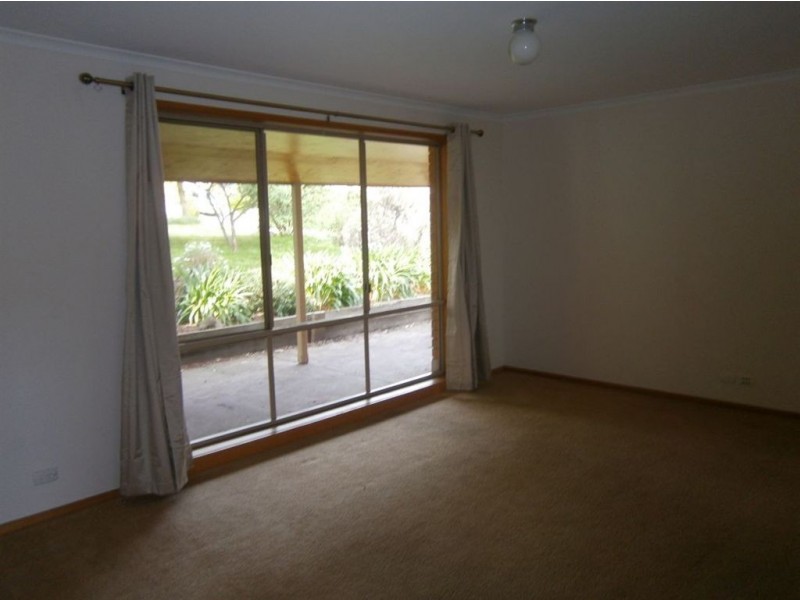 3 Cotoneaster Way, Langwarrin VIC 3910