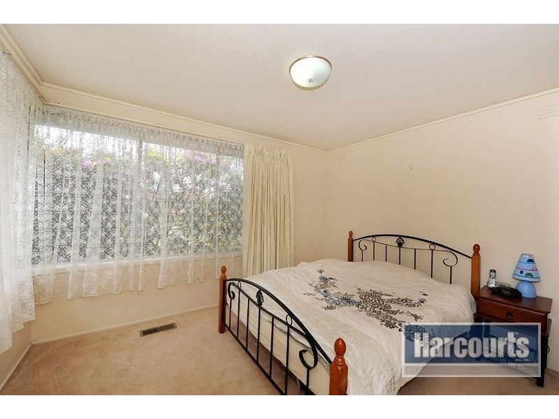 15 Brentwood Crescent, Frankston VIC 3199