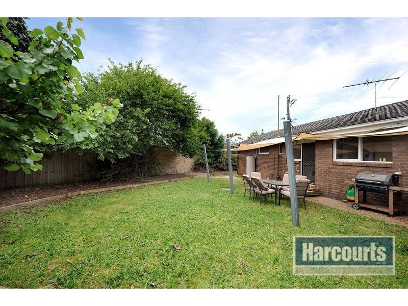 13 Cliveden Avenue, Frankston VIC 3199