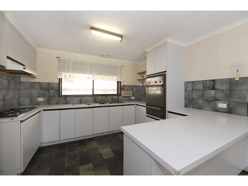 8 Beckenham Place, Langwarrin VIC 3910