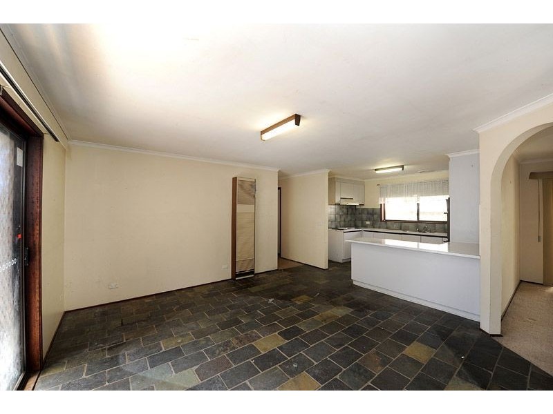 8 Beckenham Place, Langwarrin VIC 3910