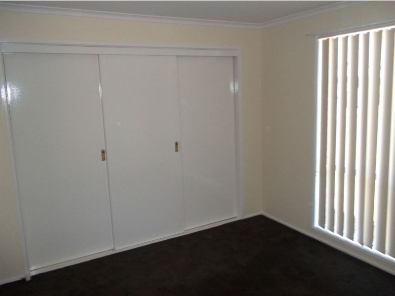 26 Phelan Drive, Cranbourne North VIC 3977