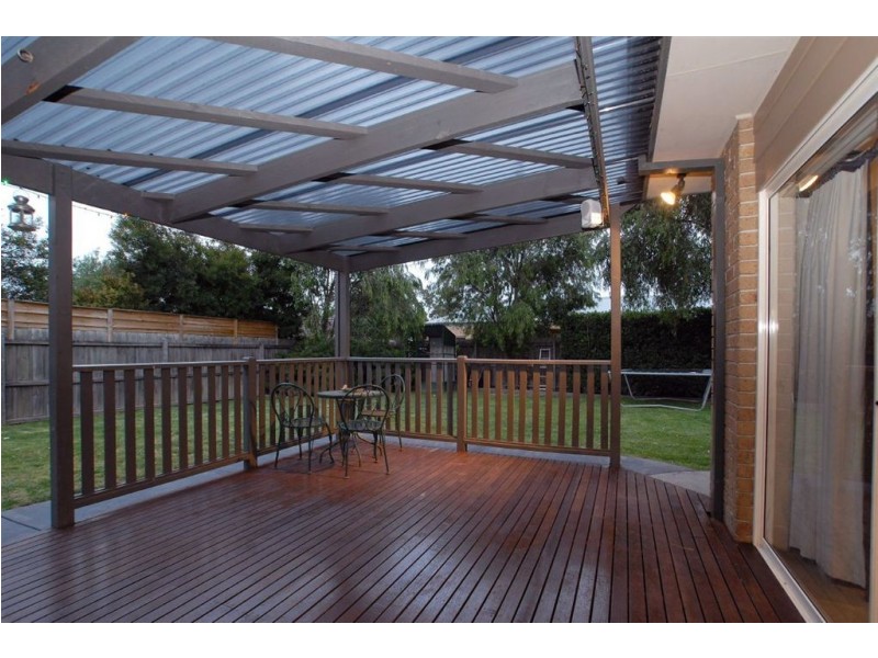 17 Morecroft Way, Langwarrin VIC 3910