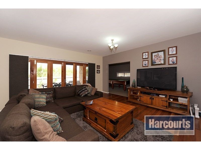 5 Dunmore Close, Langwarrin VIC 3910