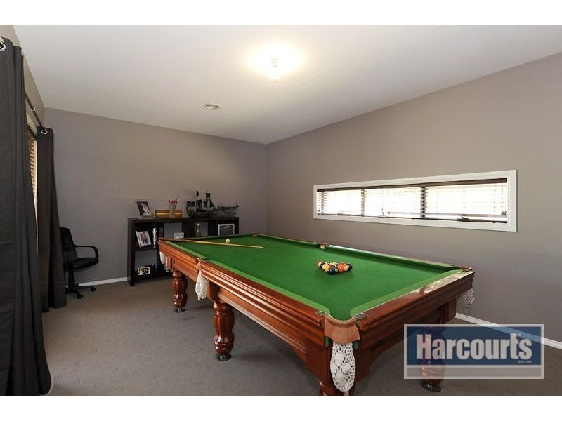 5 Dunmore Close, Langwarrin VIC 3910