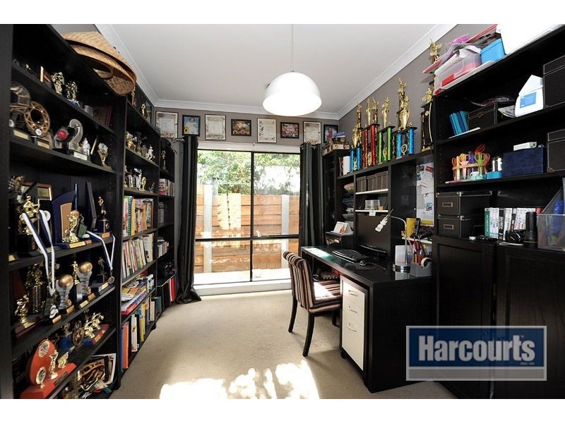 5 Dunmore Close, Langwarrin VIC 3910