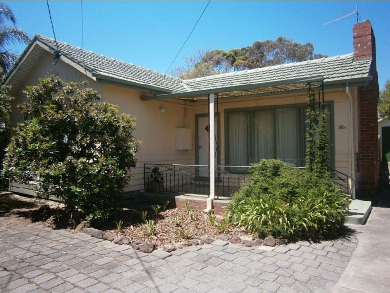 95A Rosslyn Avenue, Seaford VIC 3198