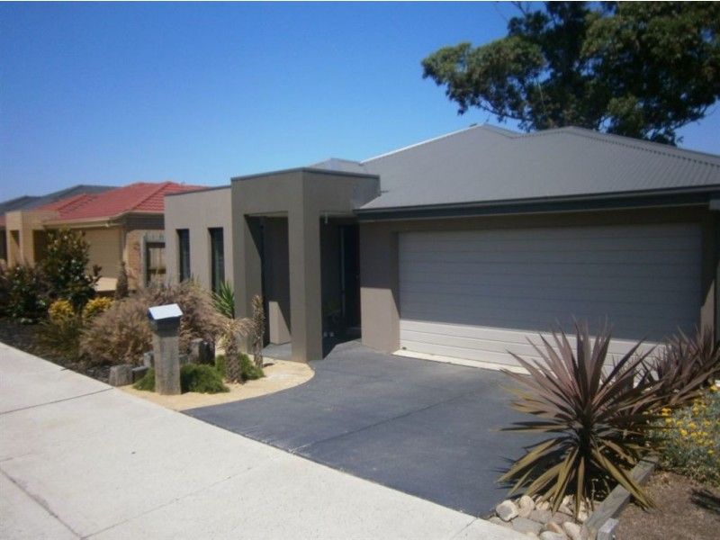 26 Triumph Way, Skye VIC 3977