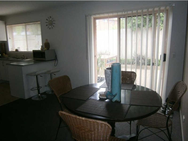 2/93 Allied Drive, Carrum Downs VIC 3201