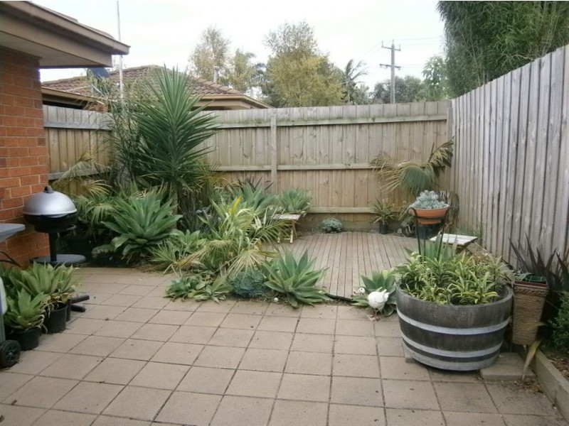 2/93 Allied Drive, Carrum Downs VIC 3201