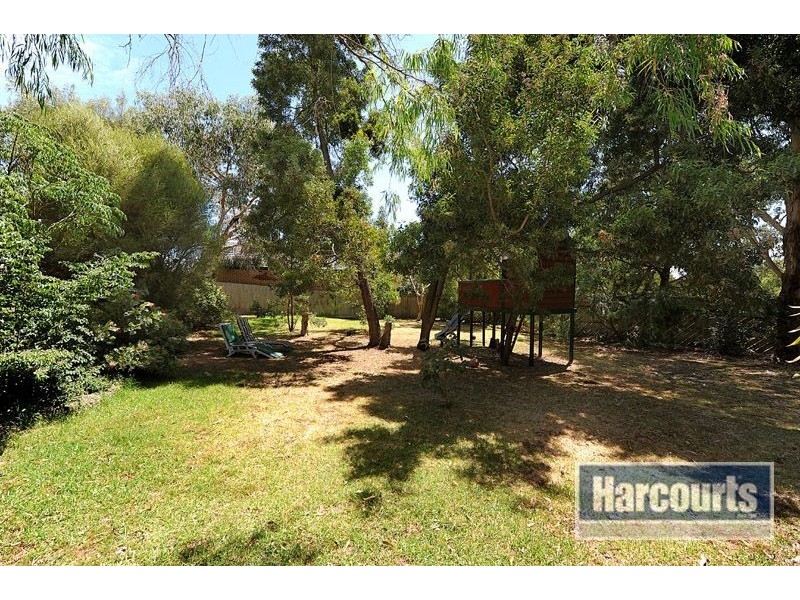 98 Yarralumla Dr, Langwarrin VIC 3910