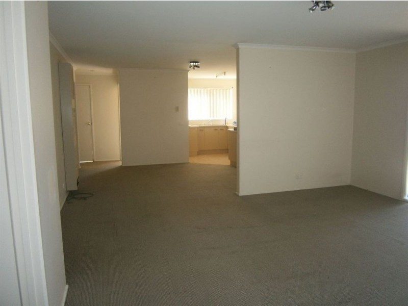 18 Leonard Drive, Langwarrin VIC 3910