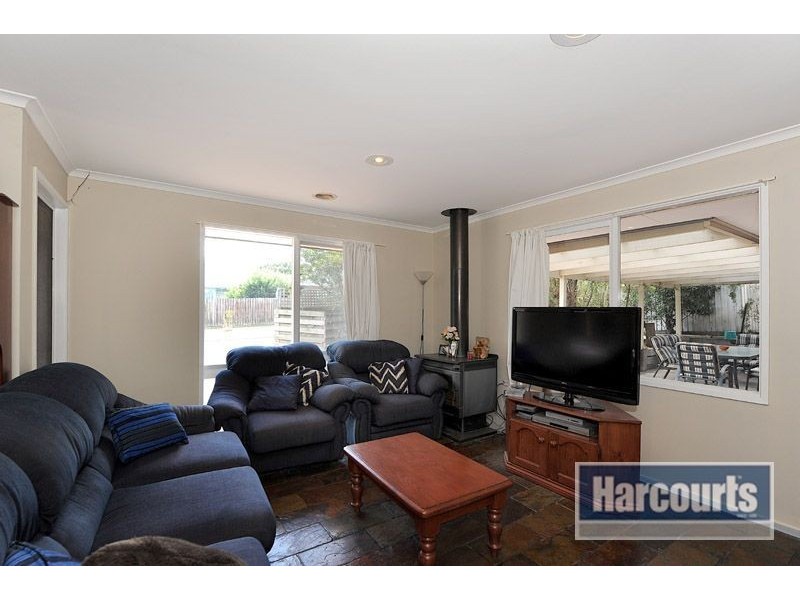 418 McClelland Drive, Langwarrin VIC 3910