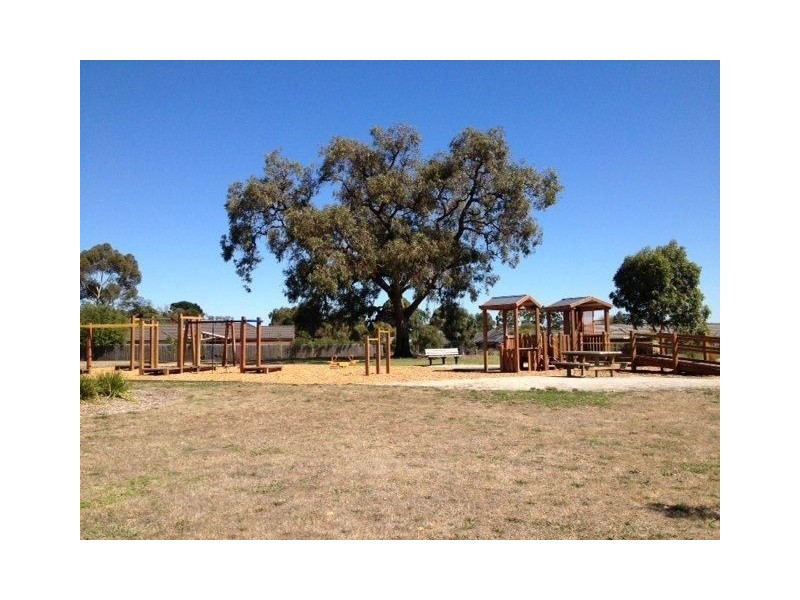 4 Cavill Close, Langwarrin VIC 3910