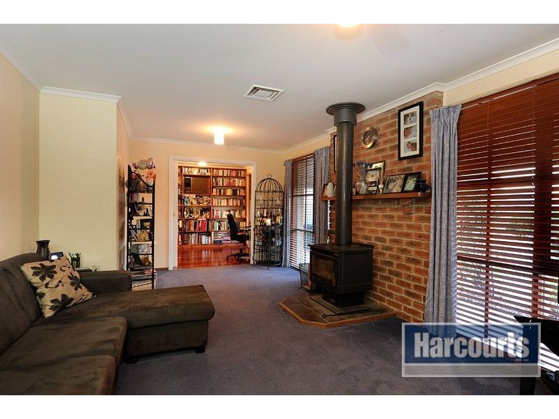 15 Denise Court, Langwarrin VIC 3910