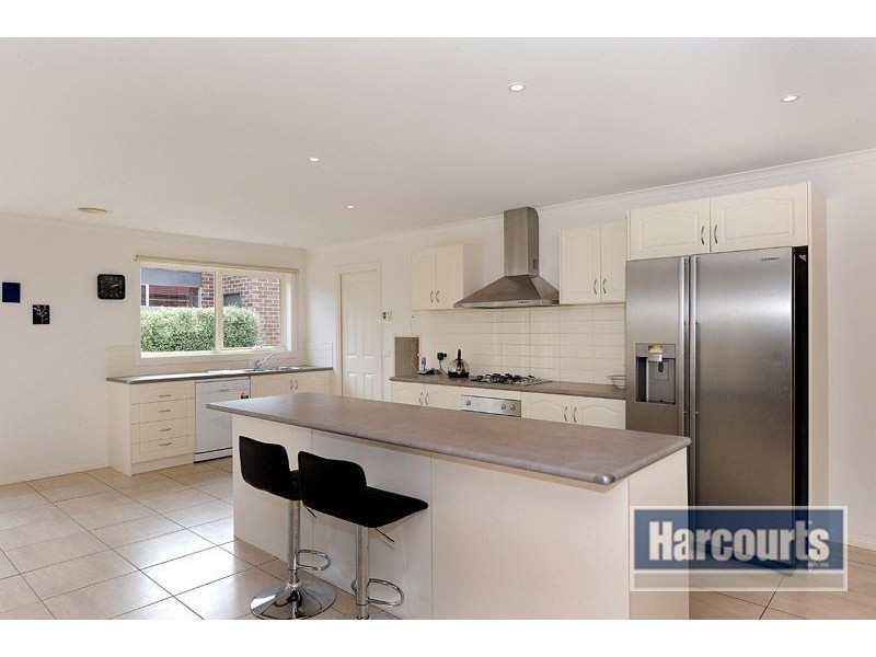 14 Dunmore Close, Langwarrin VIC 3910