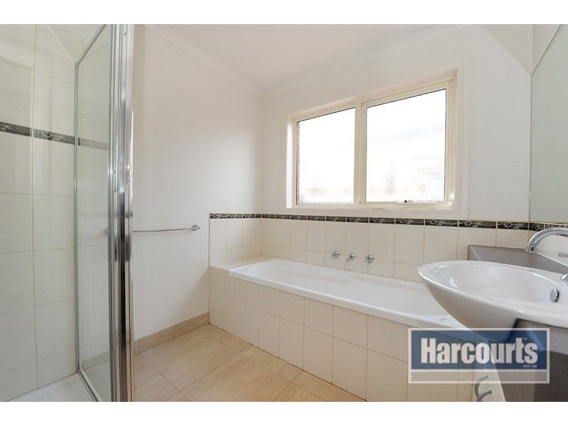 14 Dunmore Close, Langwarrin VIC 3910