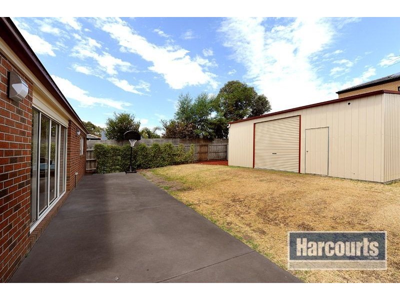 14 Dunmore Close, Langwarrin VIC 3910