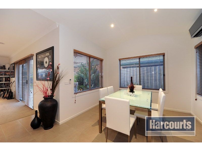 72 Huntingtower Cres, Langwarrin VIC 3910