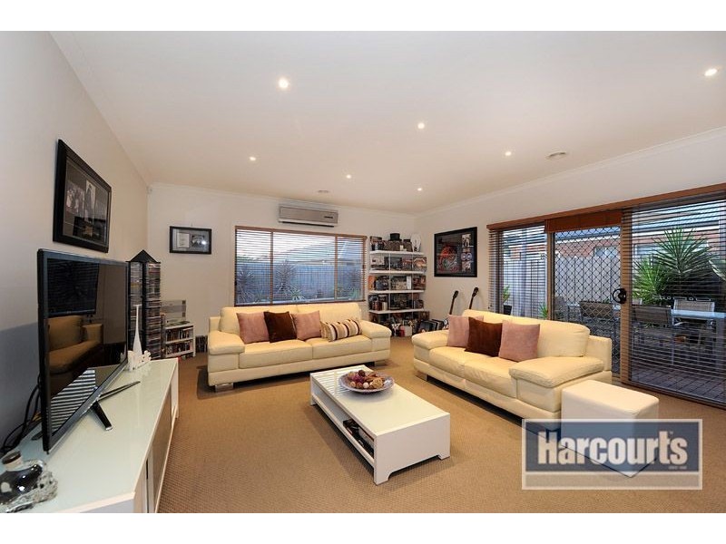 72 Huntingtower Cres, Langwarrin VIC 3910