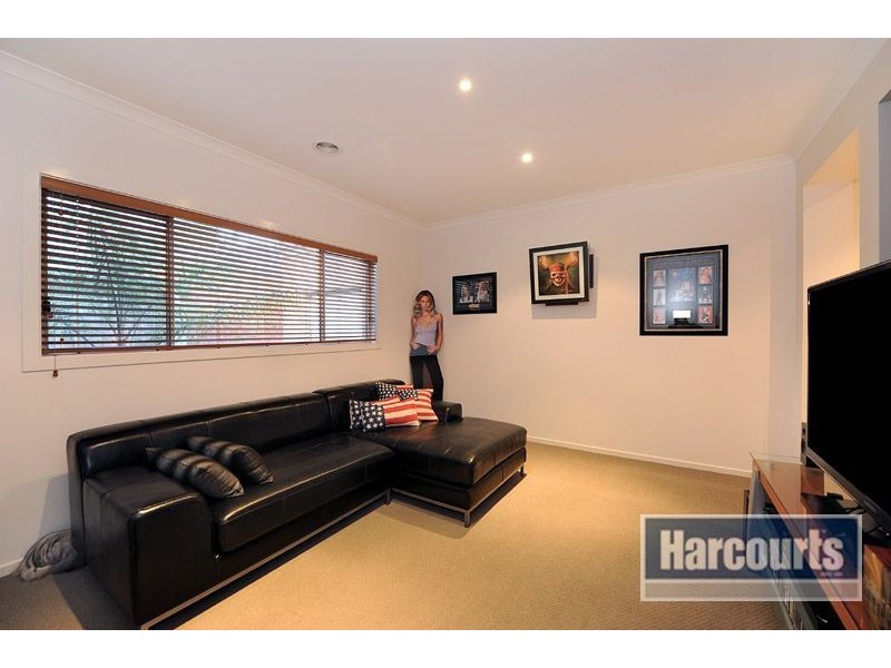 72 Huntingtower Cres, Langwarrin VIC 3910